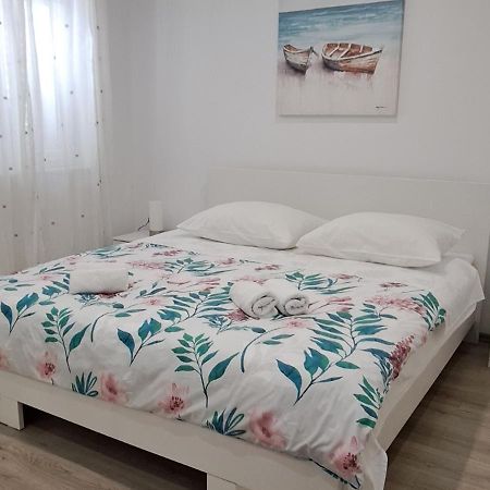 Kaštela Apartmani Pina 2 מראה חיצוני תמונה