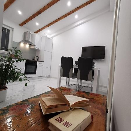 Kaštela Apartmani Pina 2 מראה חיצוני תמונה