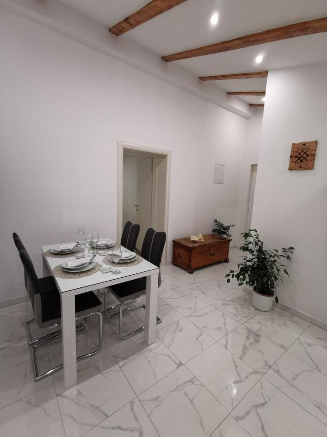 Kaštela Apartmani Pina 2 מראה חיצוני תמונה